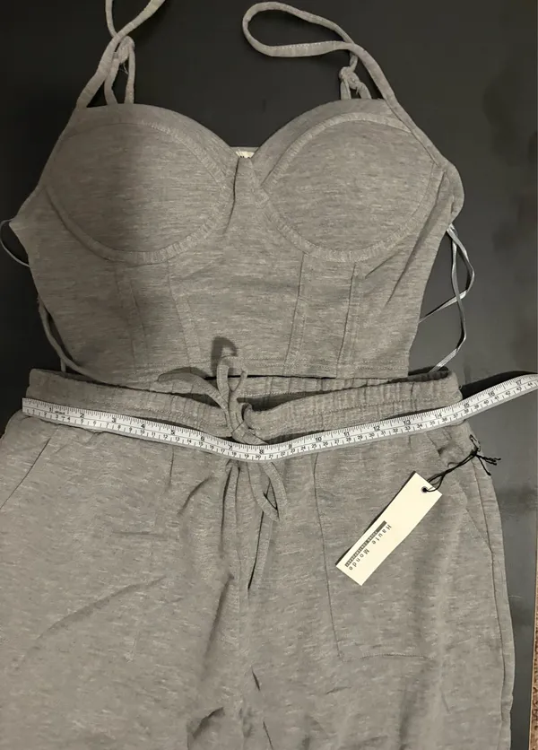 Grey 2-piece sweatpants and bra set - Image 4