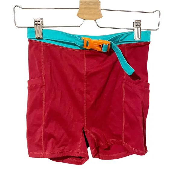 Fabletics Small Red Belted High-Waisted Motion365 Hike‎ Short 3'' - Image 2