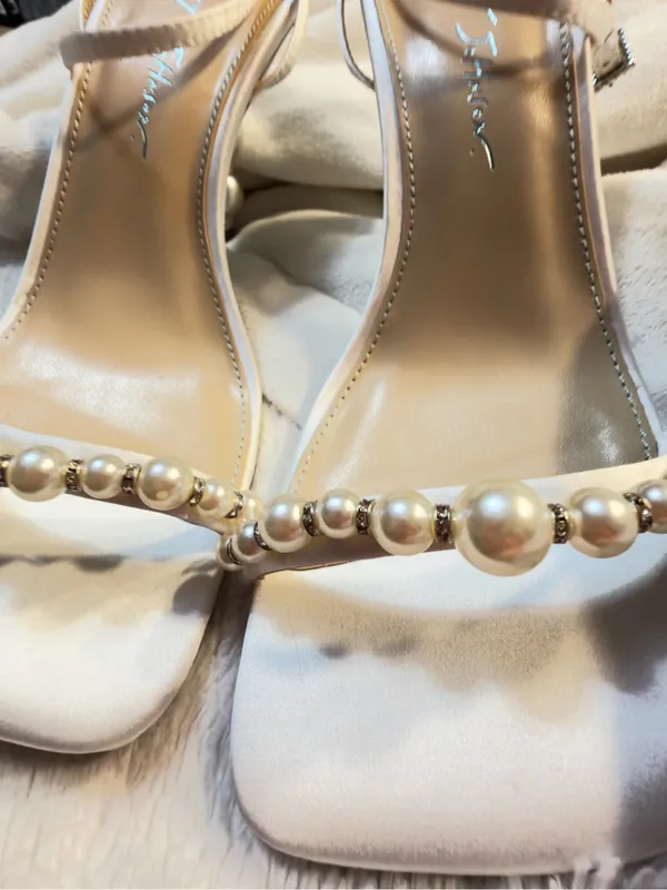 Betsey Johnson SB-Jacy Ivory Pearl-Embellished Ankle Strap Heels size 7.5 - Image 5