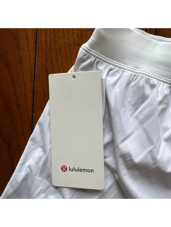 Lululemon Sleek Short High Rise 3” White Size XXS (2) NWT - Image 4