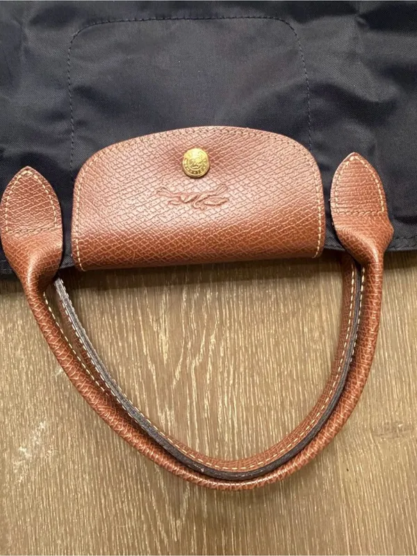 Longchamp Black Nylon Tote Medium size with Brown Leather Trim - Image 10