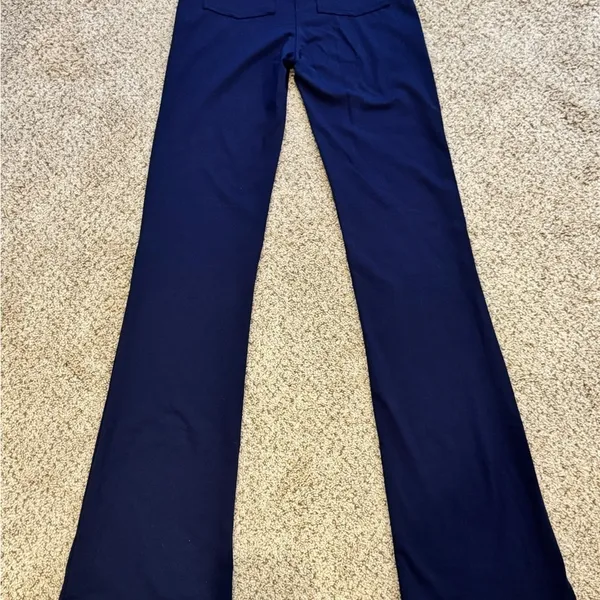 Yogipace XS Tall Navy Sporty Flare Yoga Pants Pull-On Stretchy Back Pockets - Image 6