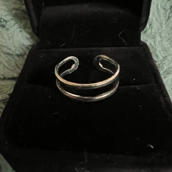 Women’s Stainless Steel Silver Adjustable Ring Size 7-9 - Image 2