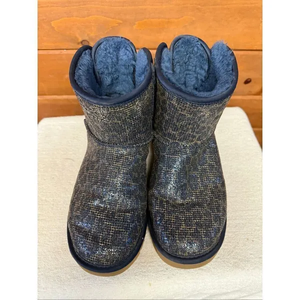 UGG Mini Bailey Bow Glitter/Sparkle boots leopard print blue/gold Sz 6 - Image 6