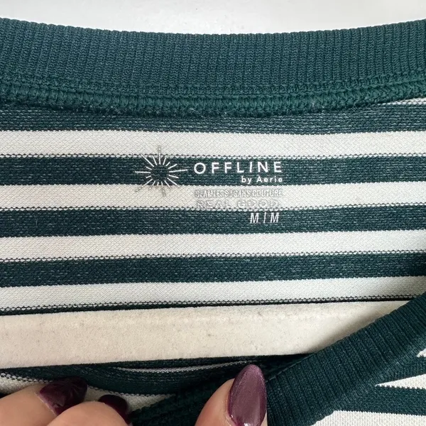 OFFLINE by Aerie Women's Green And White Striped Seamless Cropped T-Shirt Size M - Image 3