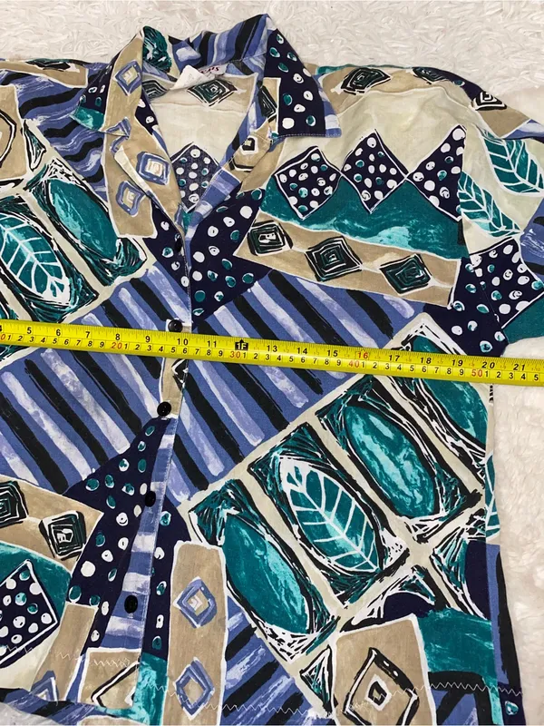 Cabrais woman’s vintage 90s short sleeve button down shirt blouse abstract blue - Image 8