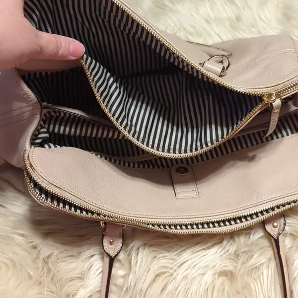 Kate Spade Cream Leather Handbag - Image 6