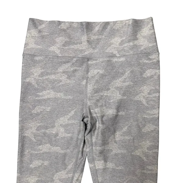 Vuori Clean Elevation Legging Gray Camo VW444 - Image 2