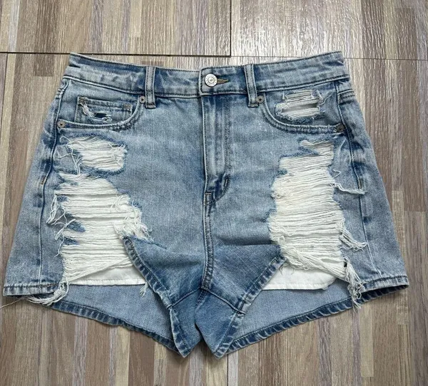 American Eagle Outfitters Ripped Denim Mom Jean Shorts, Size 4 - Image 4