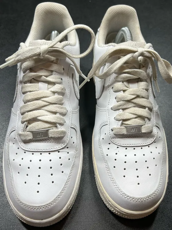 Nike Women’s Size 10 White Air Force 1 '07 Shoes - Image 3