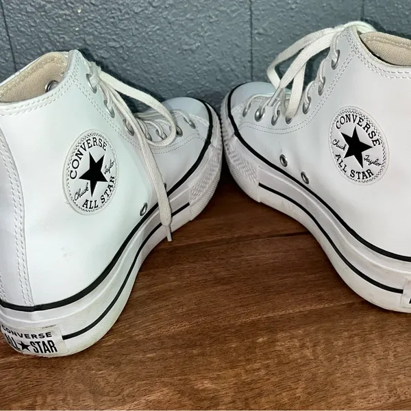 Converse Chuck Taylor All Star leather high tops. White size women’s 6.5 - Image 7