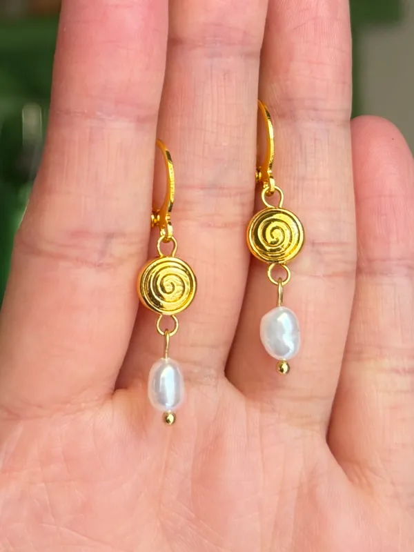 Handmade boho grunge fairy funky style swirl pearl dangle earrings🌀 - Image 3