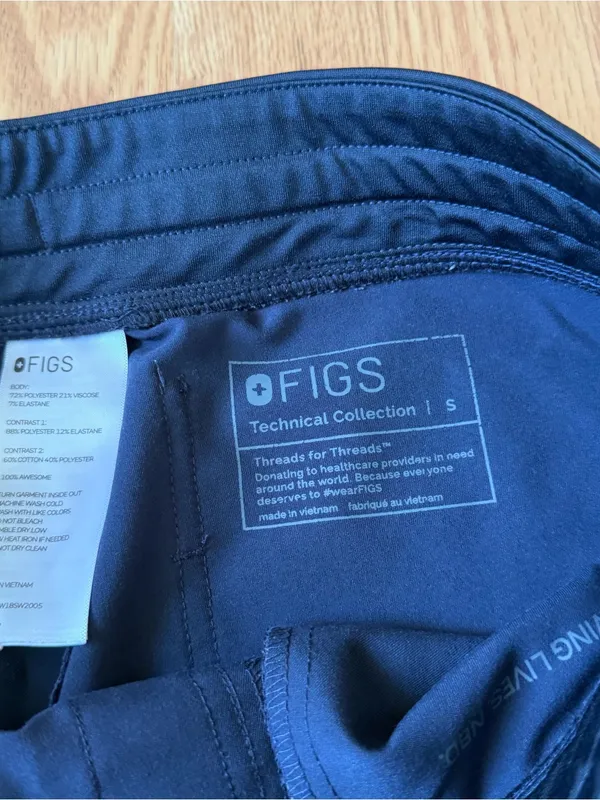 FIGS Limited Edition Women's Quiet Navy Zamora Jogger Scrub Pant - Image 4