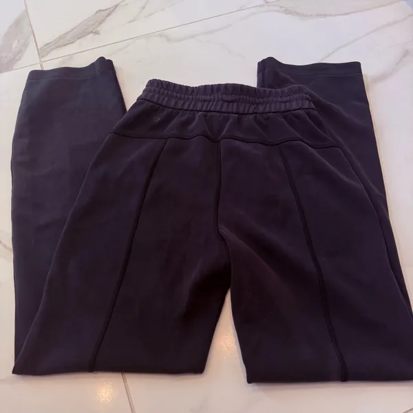 Lululemon Softstreme High-Rise Pants Black - Image 3