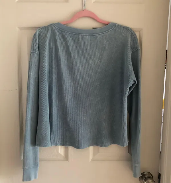 PINK Victoria’s Secret Long-sleeve Tee - Image 3