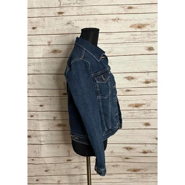 GAP classic button-up denim jean trucker jacket Size Small - Image 4