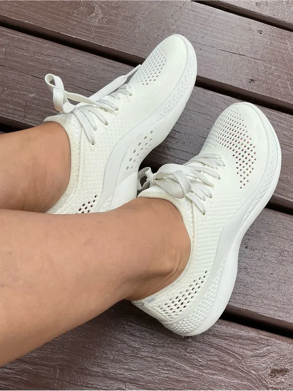 Lightweight CROCS Women's Lace-Up Sneakers - Image 4