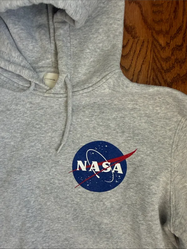H&M Light Gray Heather NASA Hoodie Size Small - Image 3