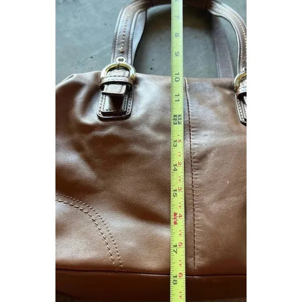 Coach F17220 Soho Shoulder Bag Purse Brown Leather Boho Slouchy Classic - Image 8