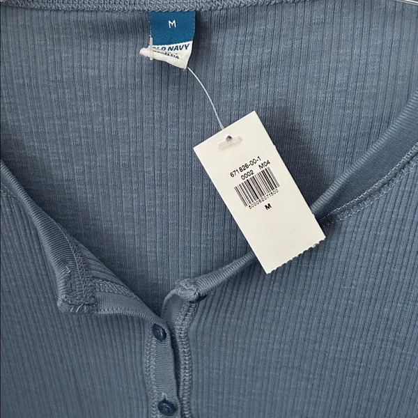Old Navy ribbed Henley sz M - Image 5