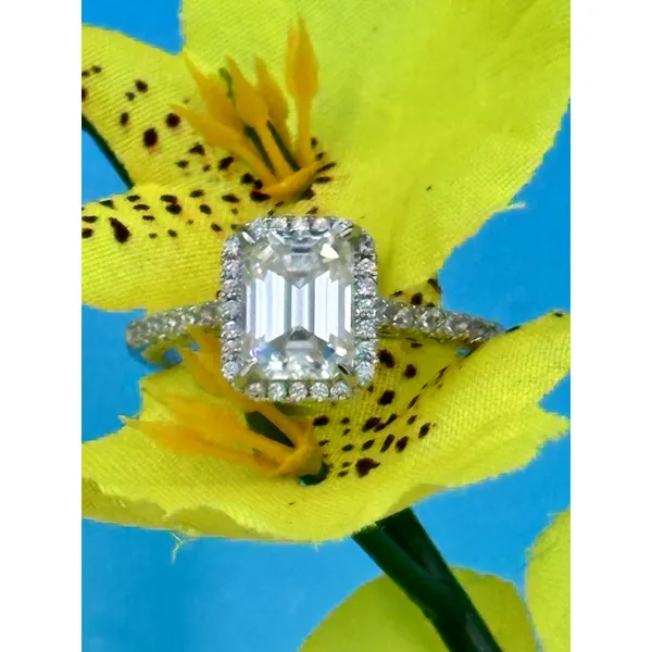 2 carat Moissanite Triangular Cut Ring with Moissanite Accents Size 7 - Image 8