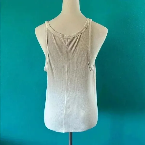 New with tags aerie ombré tan ribbed tank top in size xs - Image 2