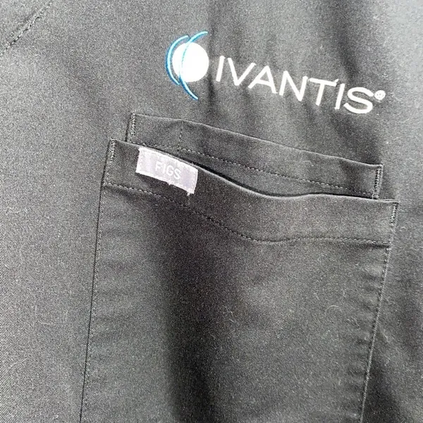 Figs xxl shirt black double pocket v‎ neck technical collection embroidery - Image 2