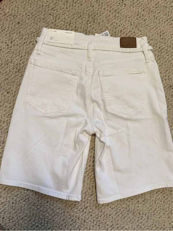 American Eagle Dreamy Drape 11” Jort White High Rise NWT 000 23W Coastal - Image 3