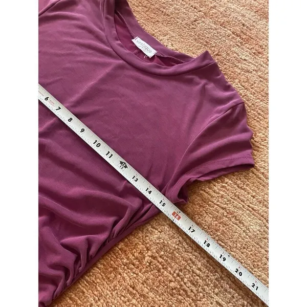VESTIQUE Spellbinding Women’s Plum color Ruched Knit Dress Size S - Image 4