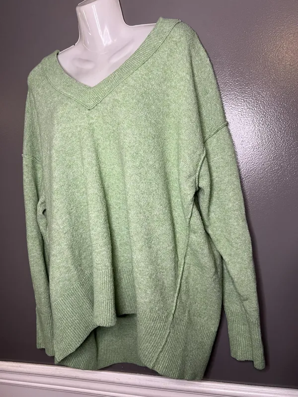 Aerie Sweater Womens Medium Green V Neck Relaxed Knit Pullover Cozy Oversized - Image 5