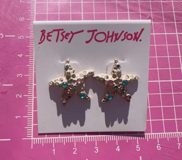 Betsey Johnson White Sea Star earrings studs - Image 3