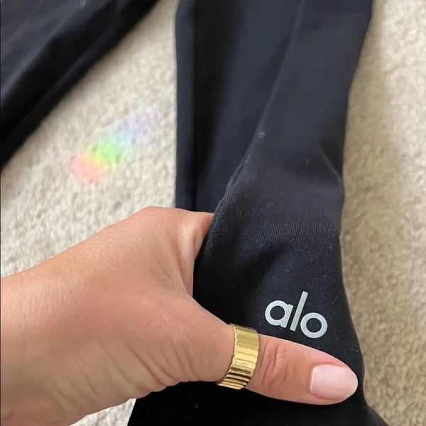 Alo flare legging with splits on bottom - Image 2