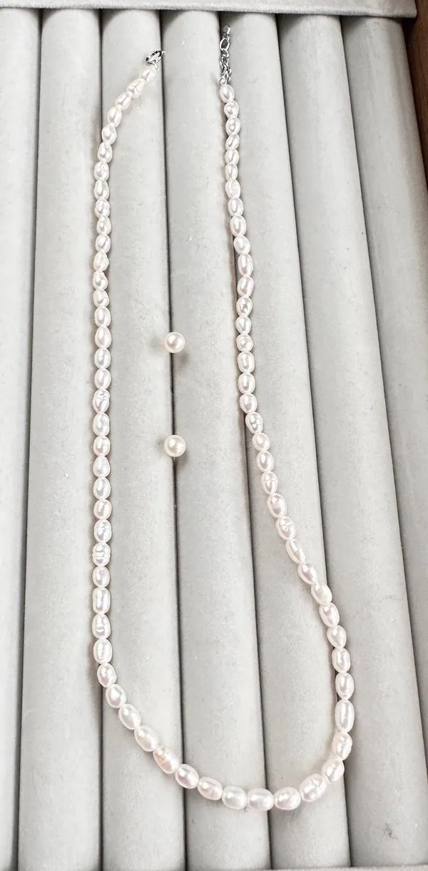 Brand new S925 baby freshwater pearls earrings and rice pearls necklace - Image 2