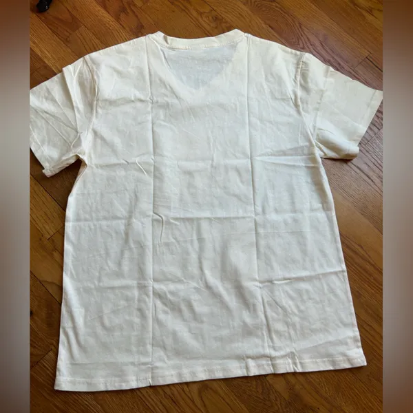 Women’s Buffalo Bills tshirt- med NWOT - Image 2