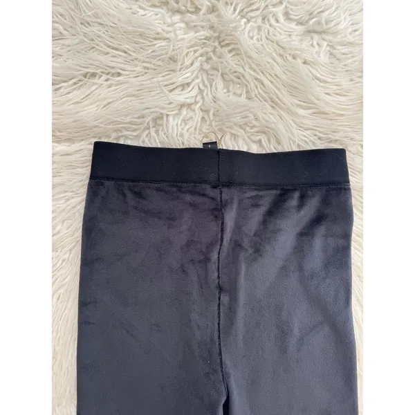 Skims High Waist Velour Short Onyx Size Small - Image 8
