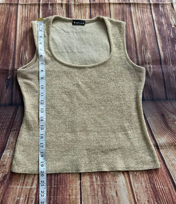 Kalico Women’s Sleeveless Scoop Neck Gold Metallic Knit Top Size Medium - Image 5