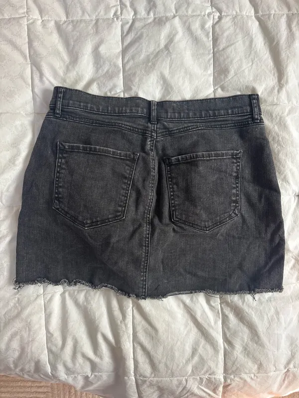 Express Straight Mini Skirt Black Denim - Image 2