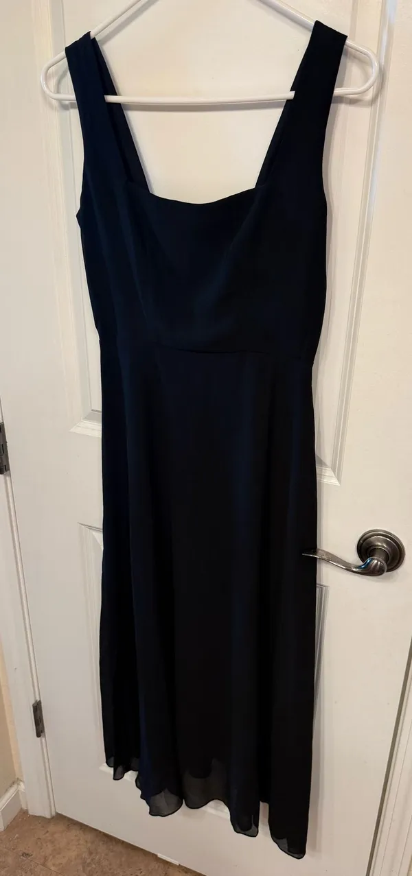 Long black dress commence - Image 3