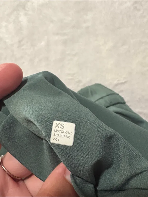 Lululemon size XS Women’s Athletic Drawstring Shorts in Dark Green cinchable - Image 6