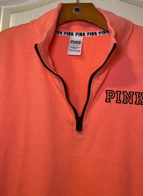 PINK - Victoria's Secret Spellout Quarter Zip Pullover Size Medium NWOT - Image 4