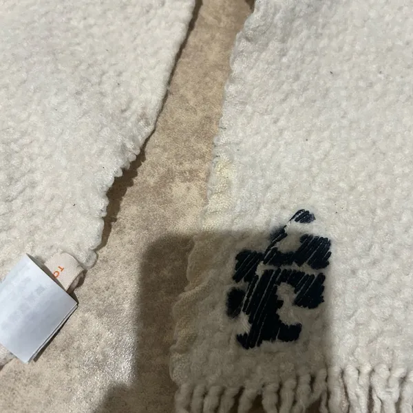 Tory Burch Cream Scarf with Black Emblem - Image 3