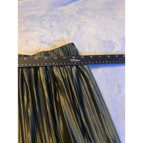 Sugar + Lips Sage Pleated Skirt Size L - Image 11