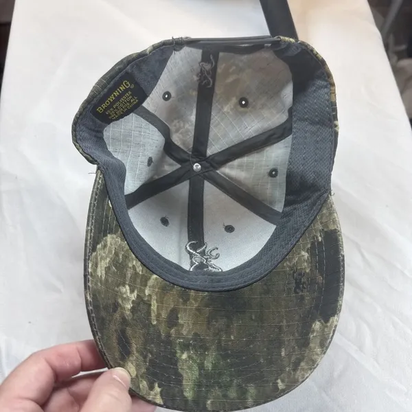 Browning Women’s Camo Baseball Cap Preowned - Image 5