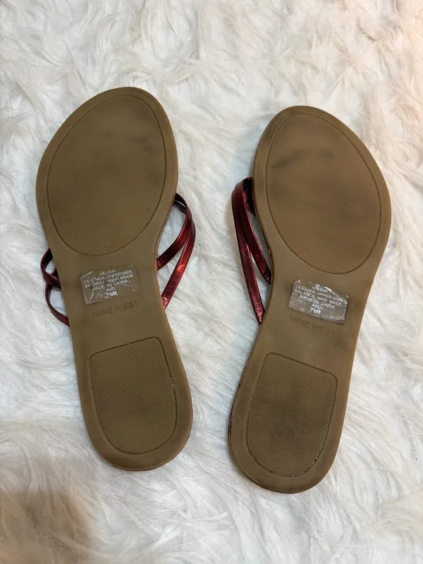 Nine West Women’s Red Thong Sandals 7.5 M Flip Flops - Image 3