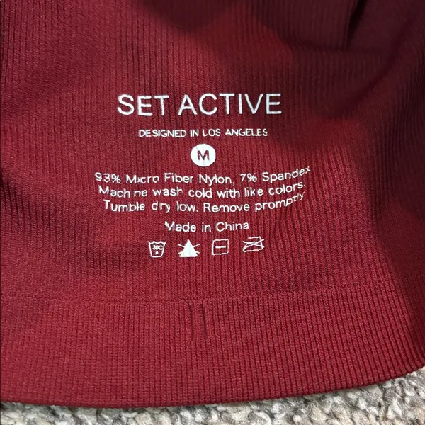 SET Active Sculptflex Box Cut sports bra size medium - Image 3