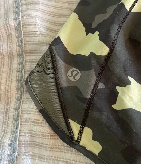 Lululemon Hotty Hot Shorts 4” - Image 3