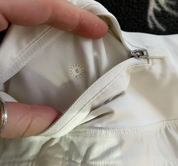 Lululemon Run Times 4” Shorts Size 6 - Image 3