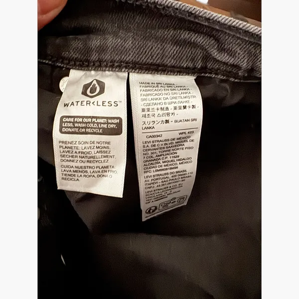 Levi's Ribcage Straight Ankle Jeans Women's Size 29/10 Black Faded Denim - Image 5