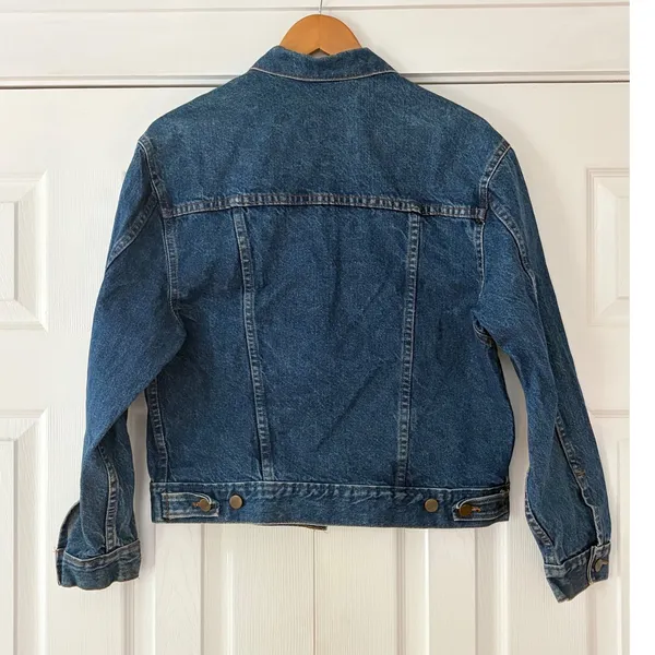 Vintage Chic Denim Trucker‎ Jacket Medium Wash Blue Cotton Womens Size Small - Image 2