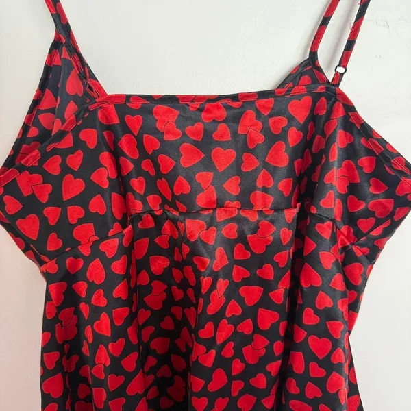Avon Intimates VTG Red and Black Heart Pattern Camisole Tank Large - Image 5